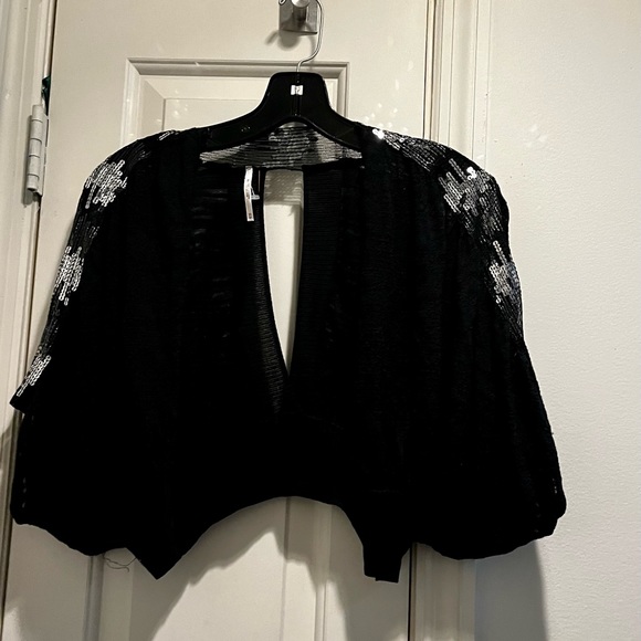 Free People cropped cover with sequins - Picture 11 of 16